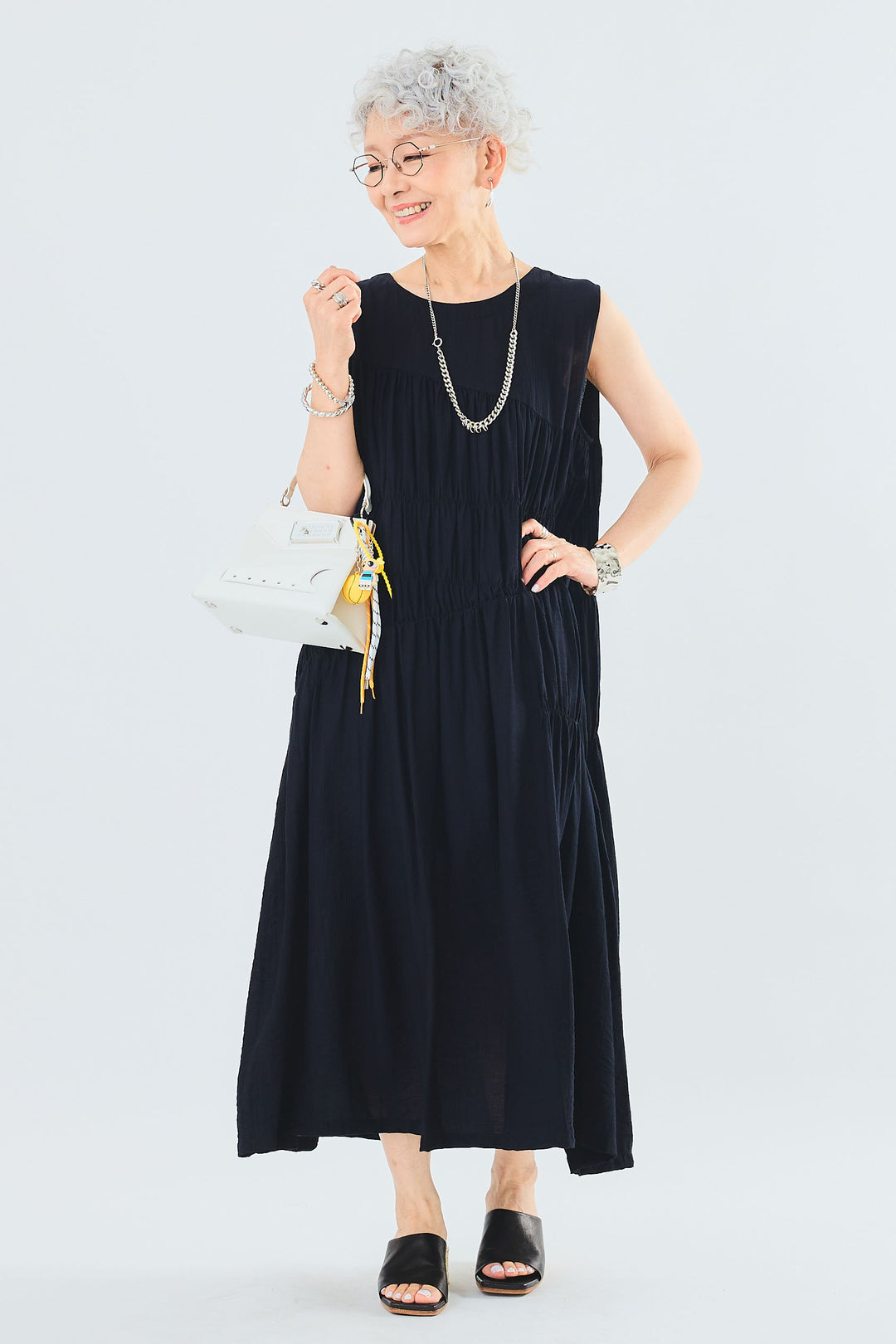 【予約】シャーリングアシンメトリーティアードワンピース