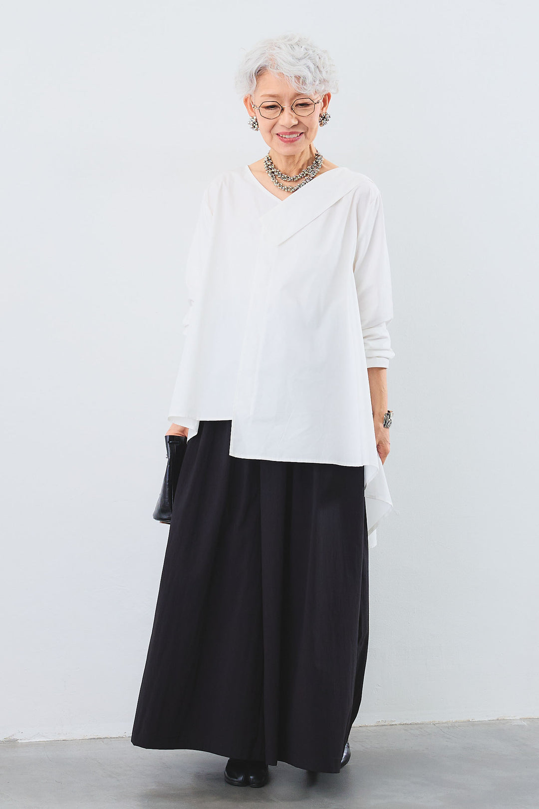 【予約】Vネックカラーアシンメトリーチュニックシャツ