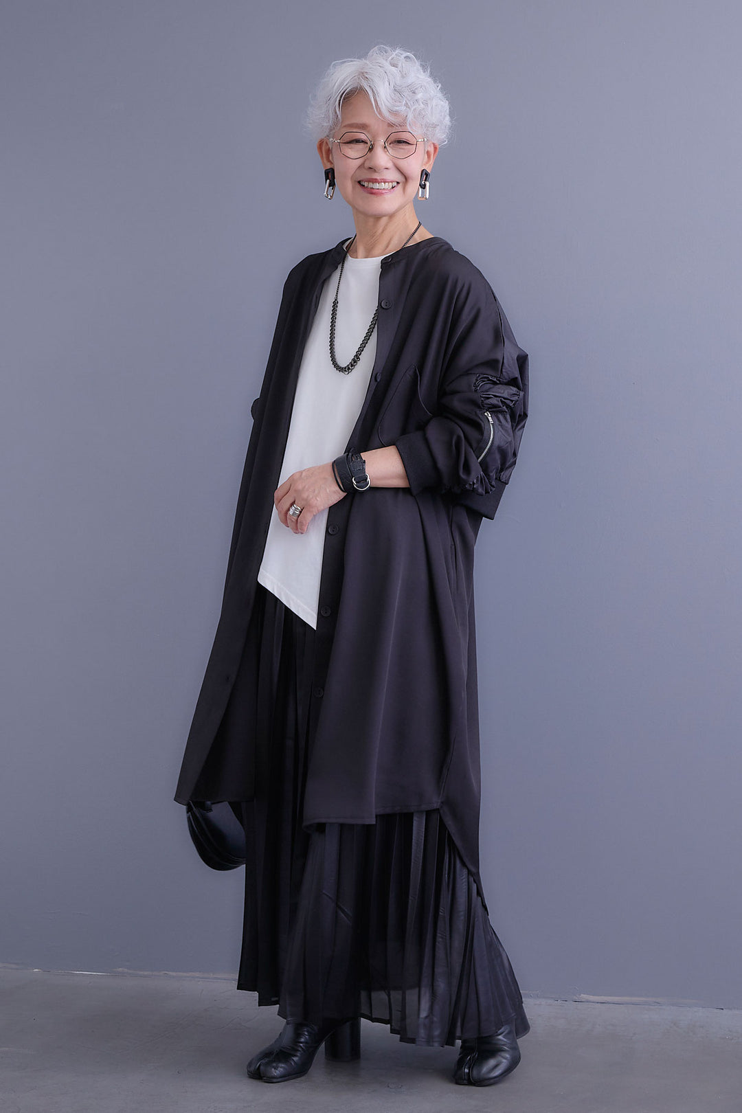 【SET】アシンメトリーロンT+MA-1ドッキングデザインロングシャツ+レザーライクプリーツスカート(3set)