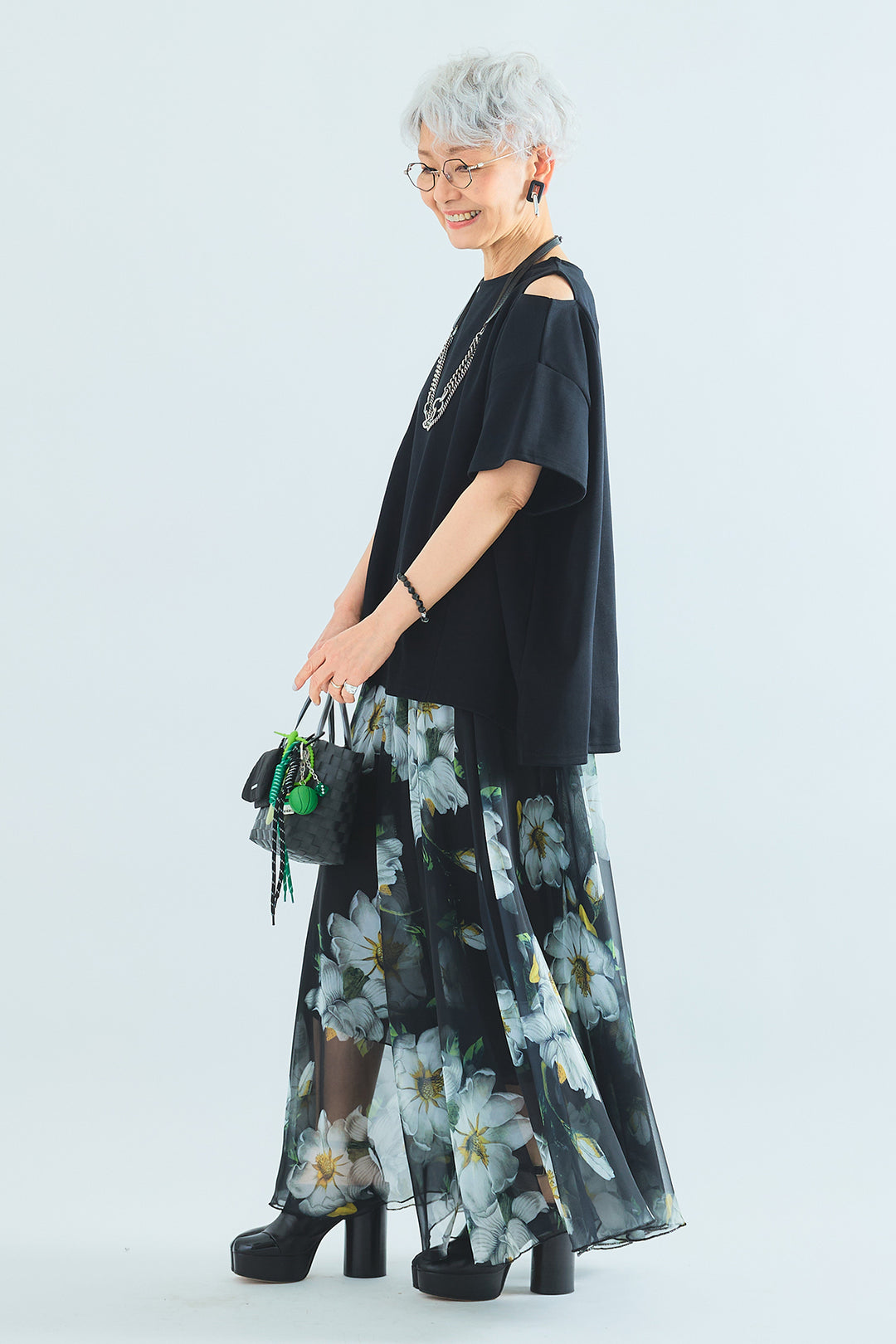 【SET】カッティングショルダーオーバートップス+ウォーターカラーシアーフラワースカート(2set)