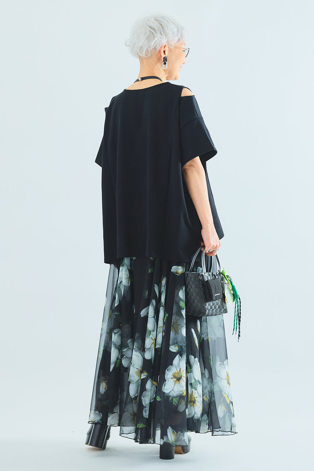 【SET】カッティングショルダーオーバートップス+ウォーターカラーシアーフラワースカート(2set)