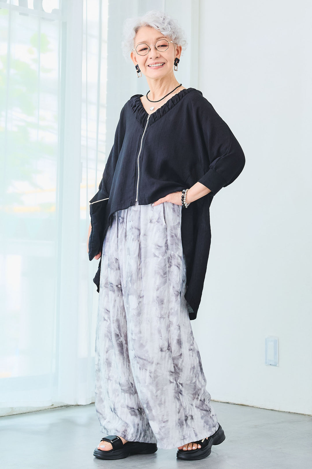 【SET】ギャザーネックロングテールZIPブラウス+ニュアンスカラーダブルタックパンツ(2set)