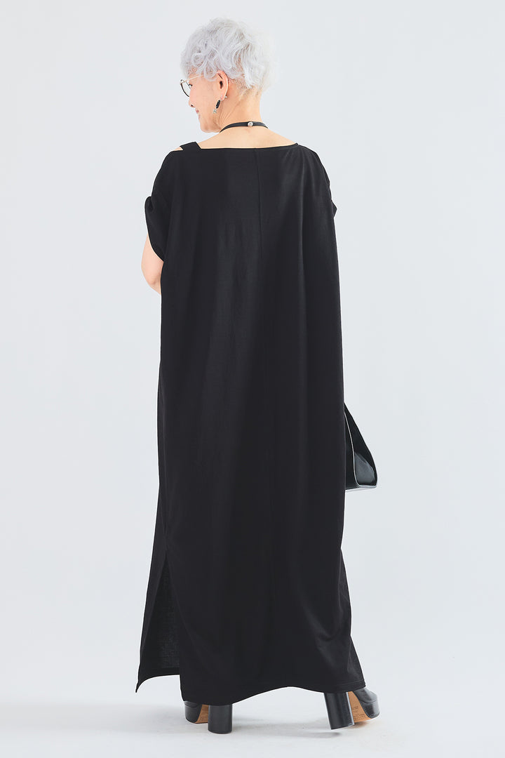 【予約】アシンメトリーネックドルマンワンピース