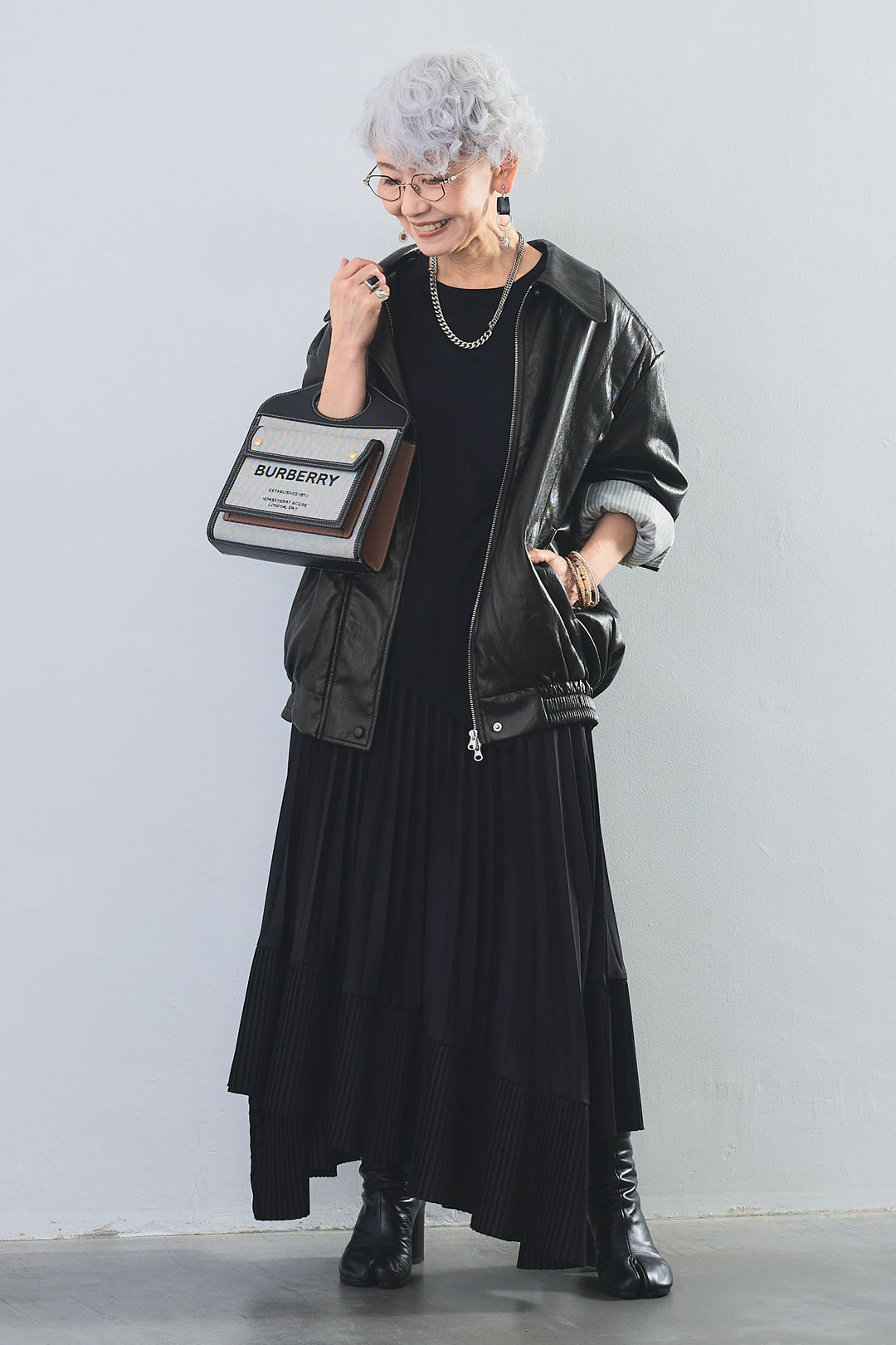 【SET】アシンメトリーロンT+ヴィンテージグロッシーエコレザージャケット+アシンメトリープリーツスカート(3set)