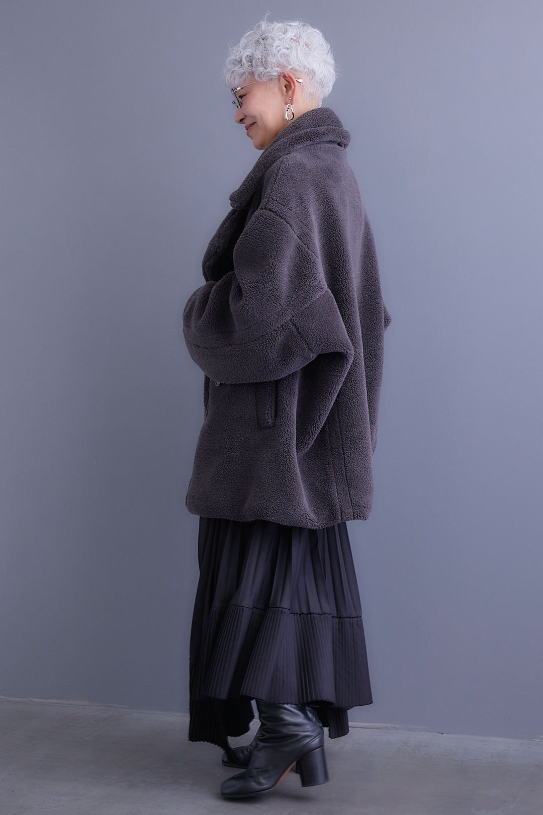 【SET】アシンメトリーロンT+テディボアミディコート+アシンメトリープリーツスカート(3set)