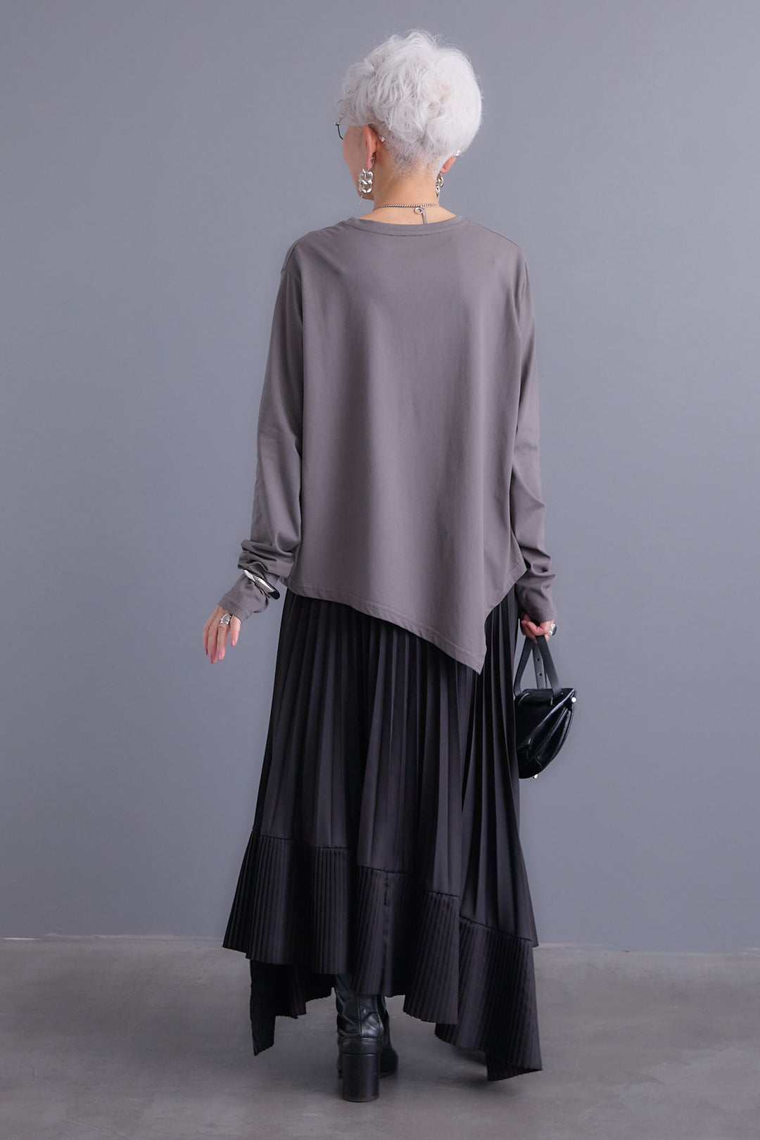 【SET】アシンメトリーロンT+アシンメトリープリーツスカート(2set)