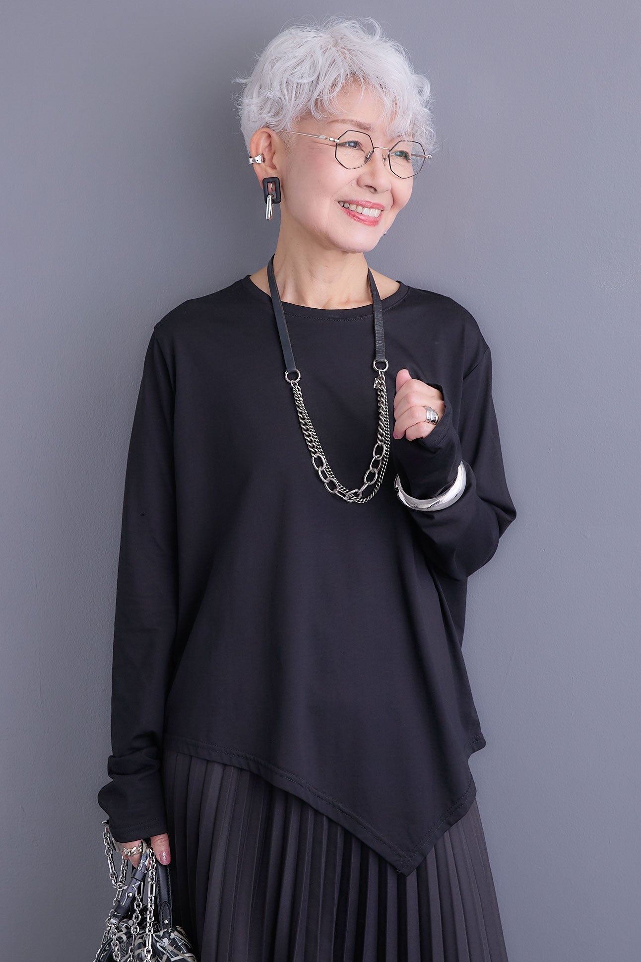 予約】アシンメトリーロンT – AIJAN