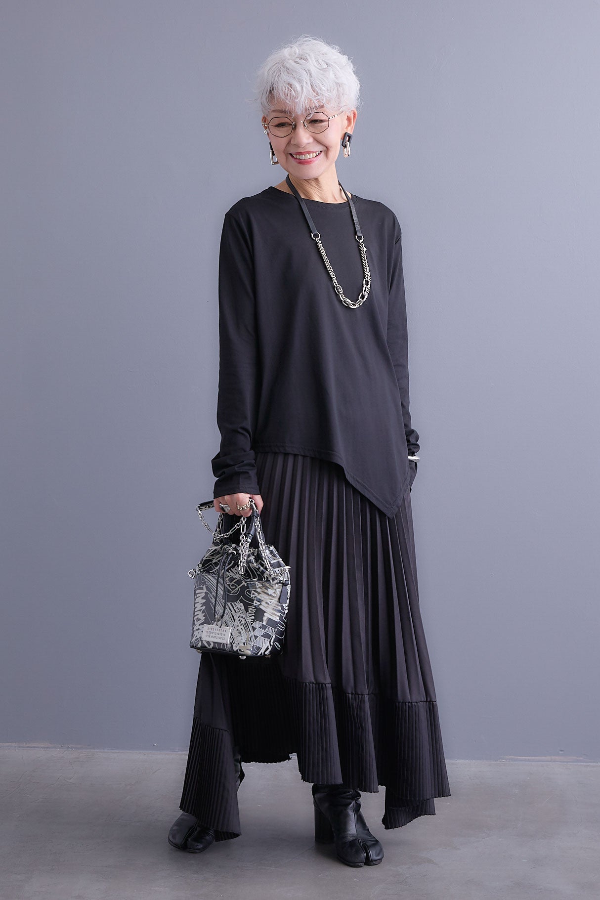 予約】アシンメトリーロンT – AIJAN