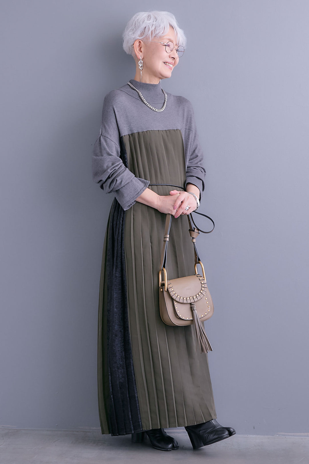 【予約】メタリックプリーツドッキングニットワンピース