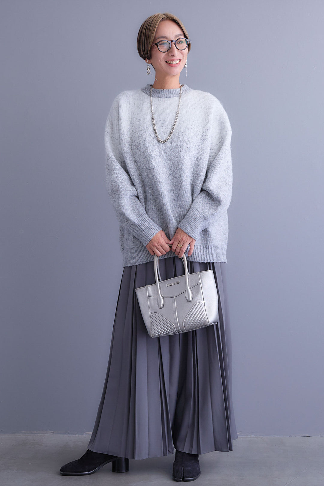 【予約】グラデーションラメクルーネックニット