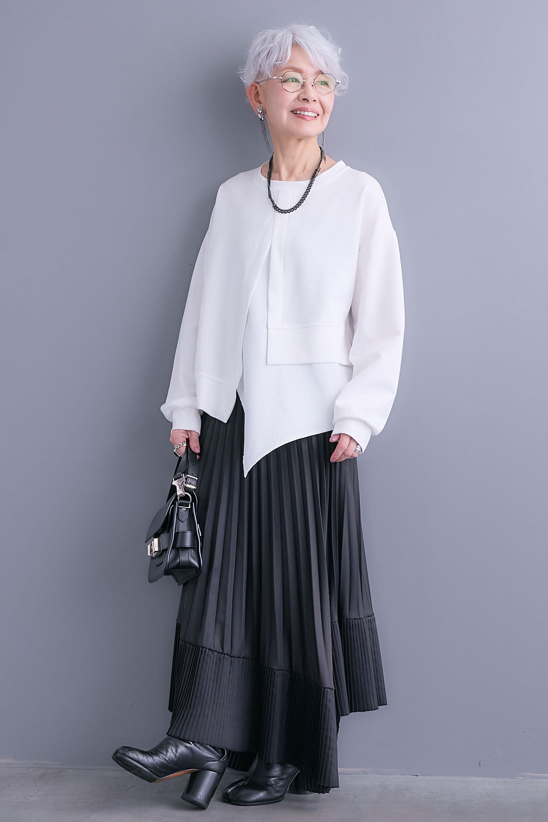 【予約】レイヤードデザインアシンメトリープルオーバー