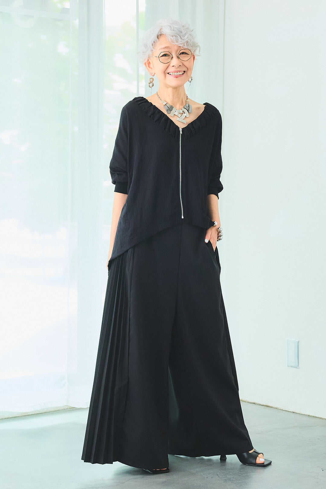 【SET】ギャザーネックロングテールZIPブラウス+サイドプリーツワイドパンツ(2set)