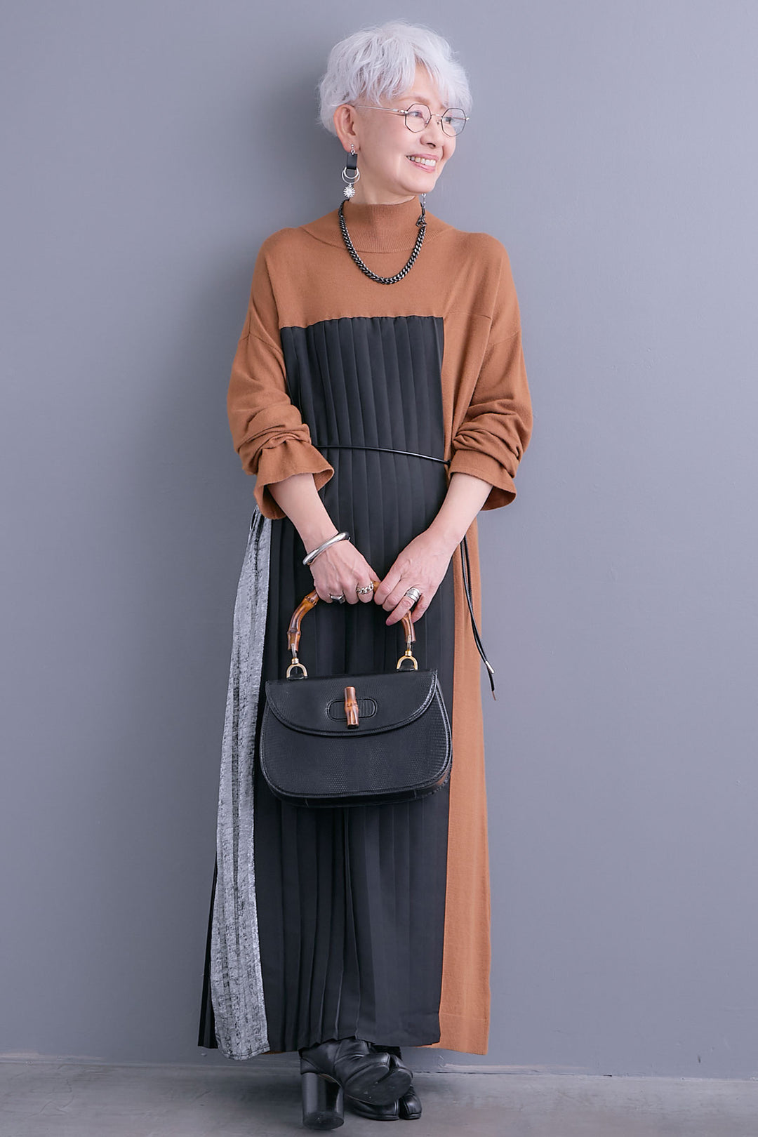 【予約】メタリックプリーツドッキングニットワンピース