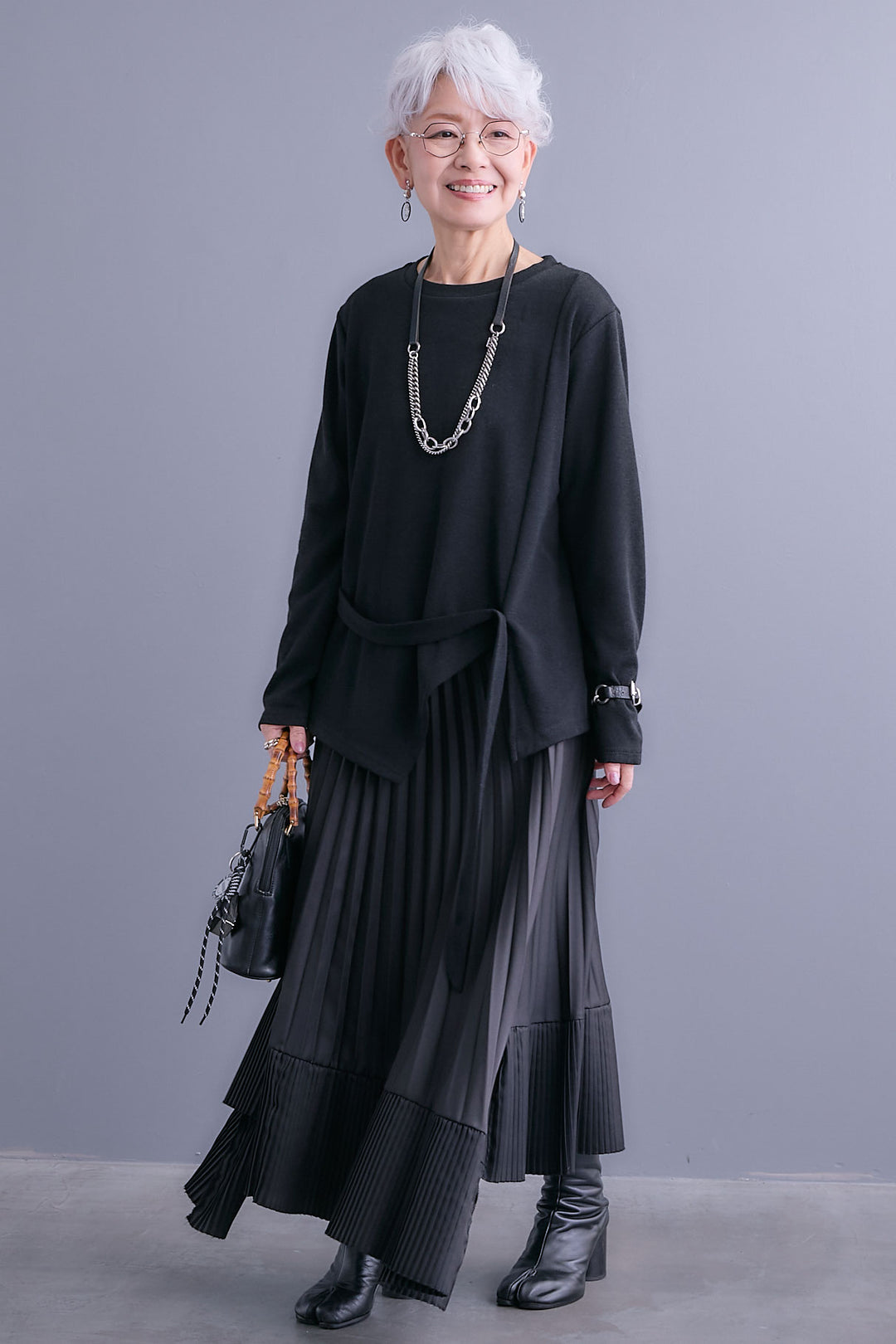 【予約】ウエストベルトアシンメトリーニットトップス