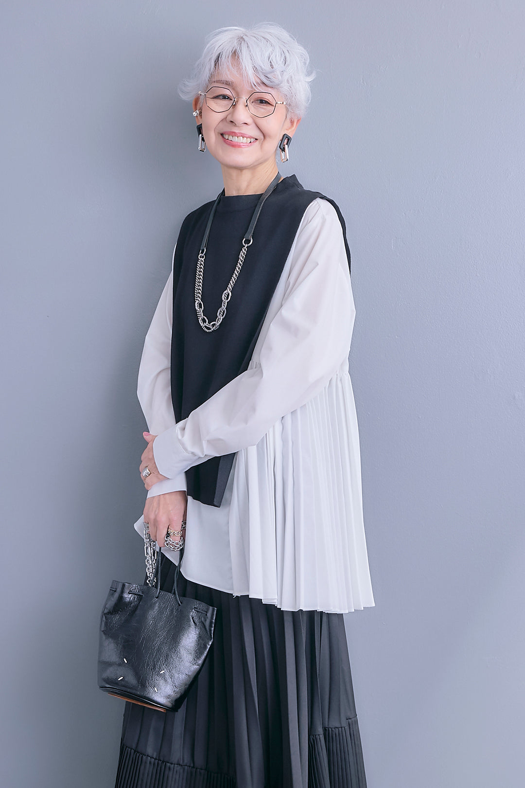 【予約】アシメサイドプリーツブラウス+サイドオープンニットベスト(ベルト付き)