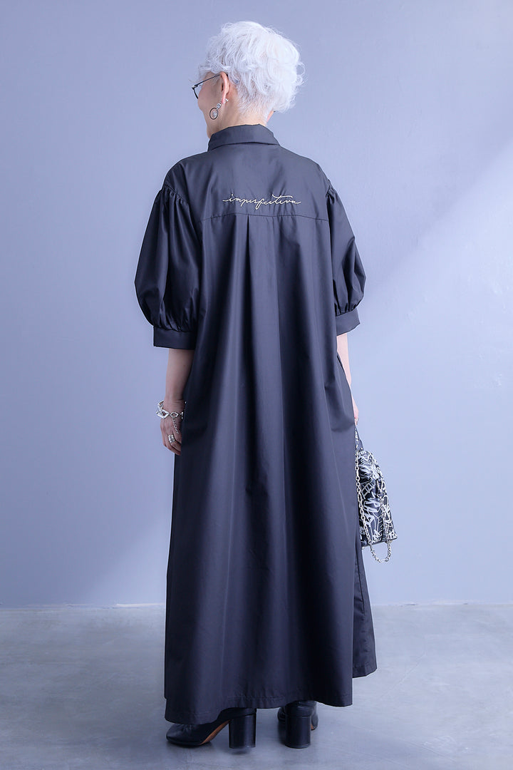 【予約】バックロゴエンブロイダリーボリュームスリーブシャツワンピース