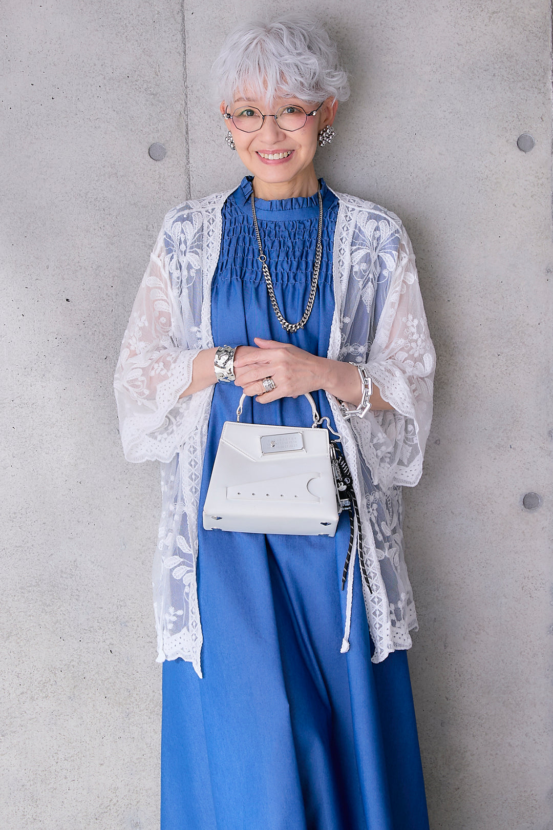 【予約】ソフトデニムシャーリングスタンドネックワンピース