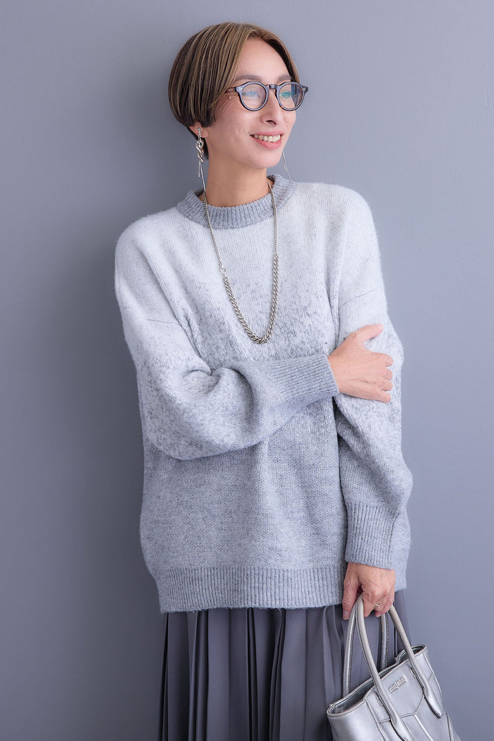 【予約】グラデーションラメクルーネックニット