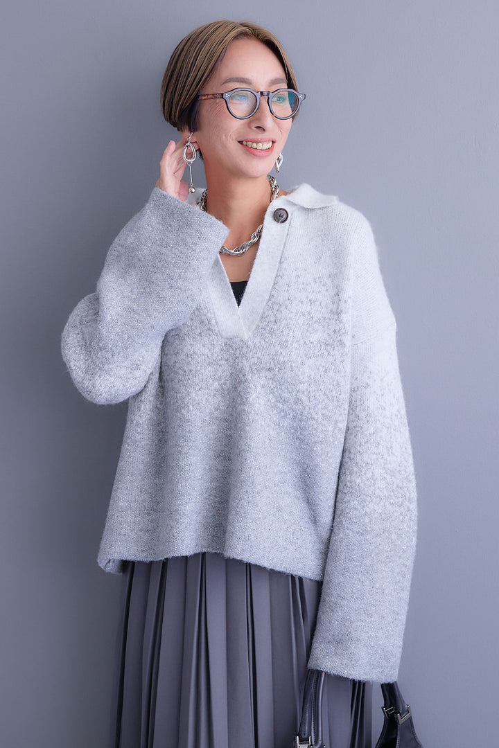 【予約】グラデーションラメキーネックニット