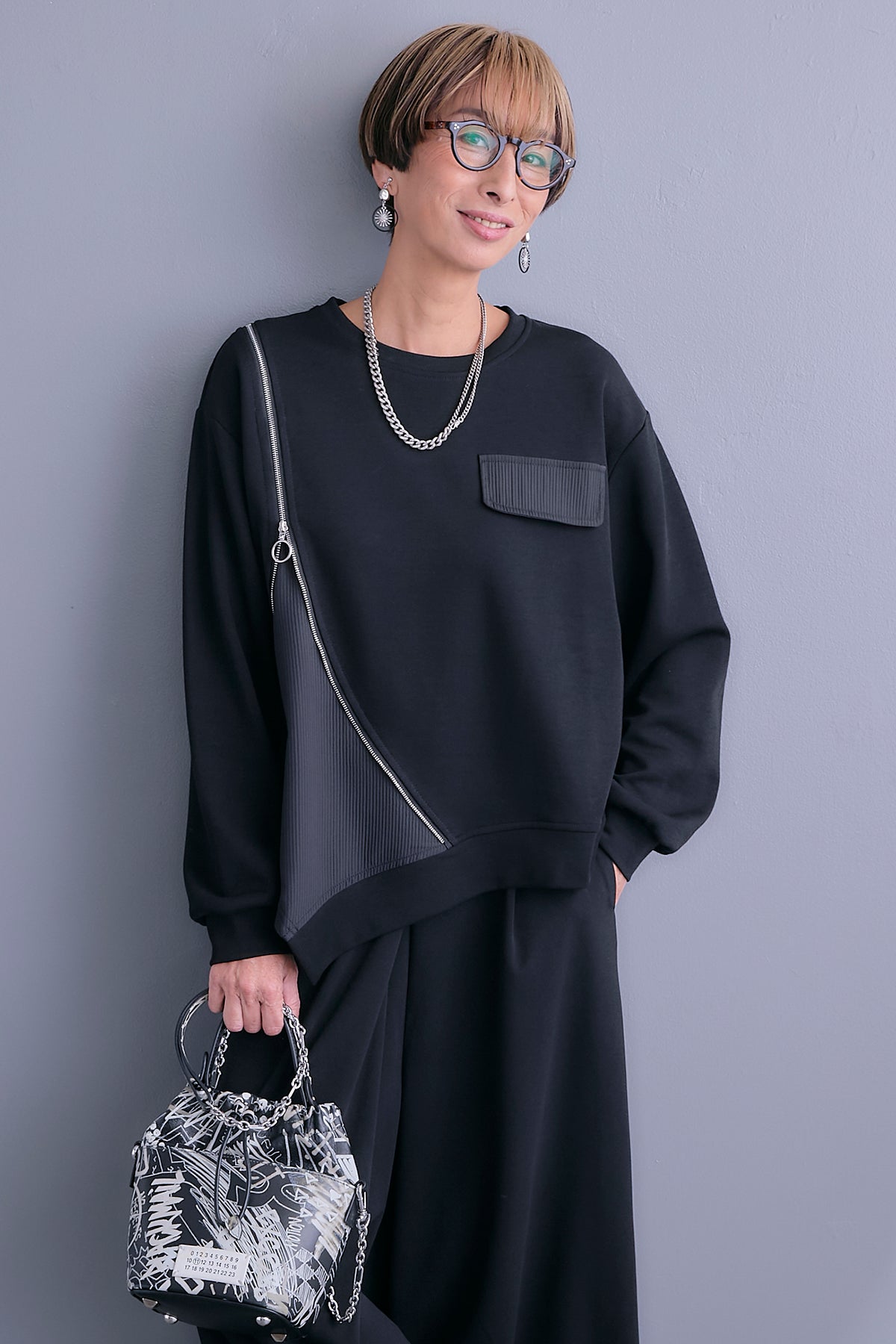 即納】ショルダーZIPアシメデザインプルオーバー – AIJAN