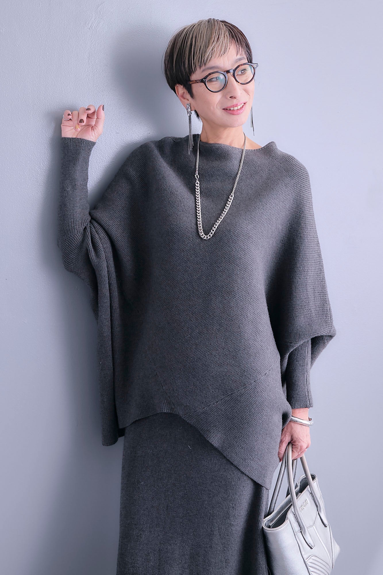 予約】ウール混ドルマンニット&スカート【セットアップ】 – AIJAN