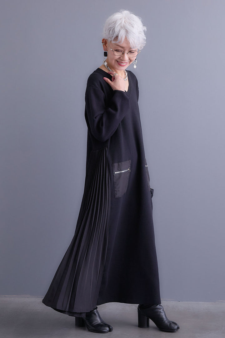 【予約】ZIPポケットサイドプリーツニットワンピース