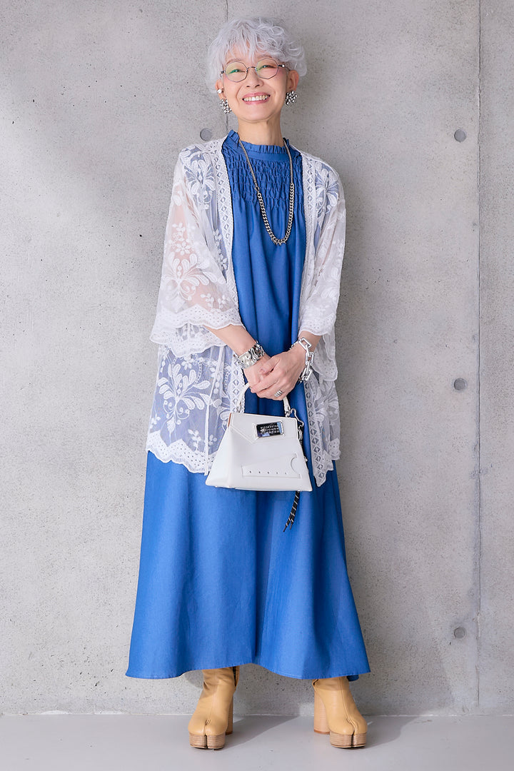 【予約】ソフトデニムシャーリングスタンドネックワンピース