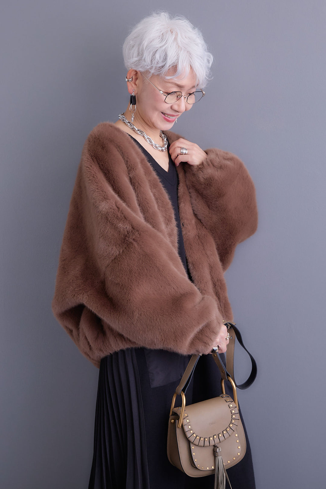 【予約】ノーカラーラウンドシルエットファーコート