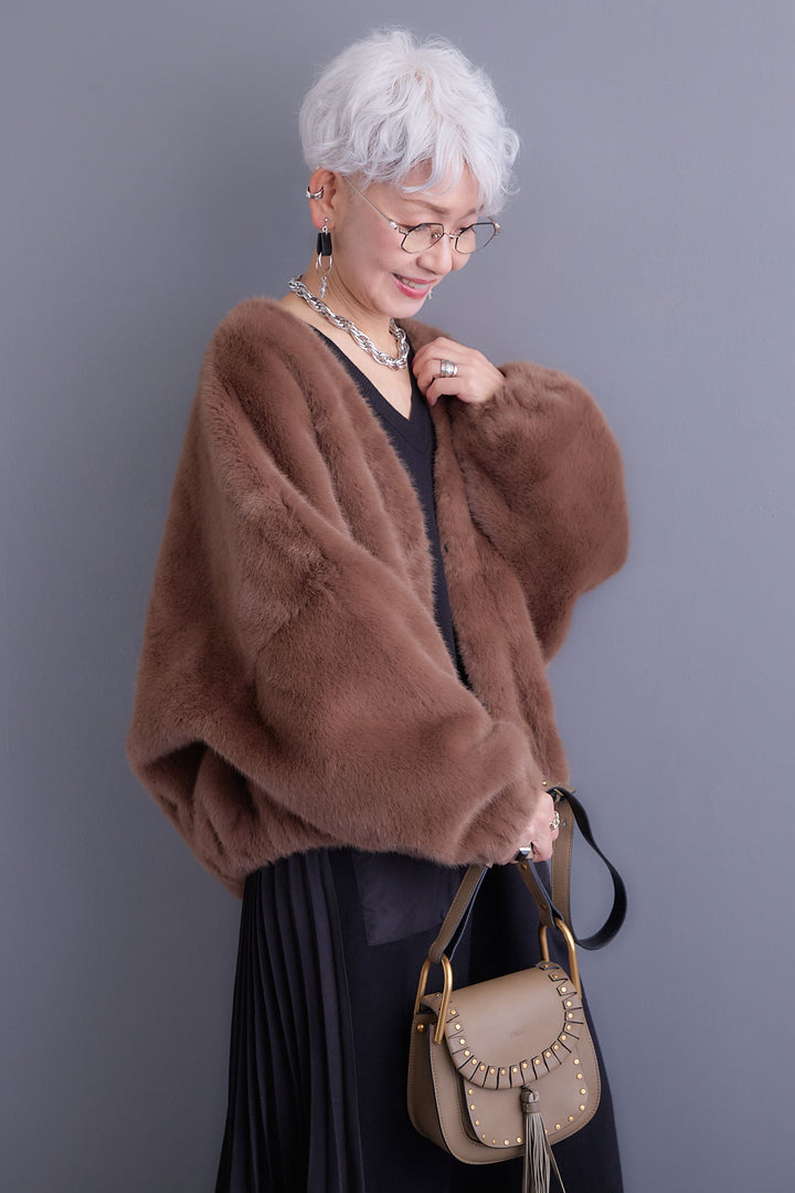 【予約】ノーカラーラウンドシルエットファーコート