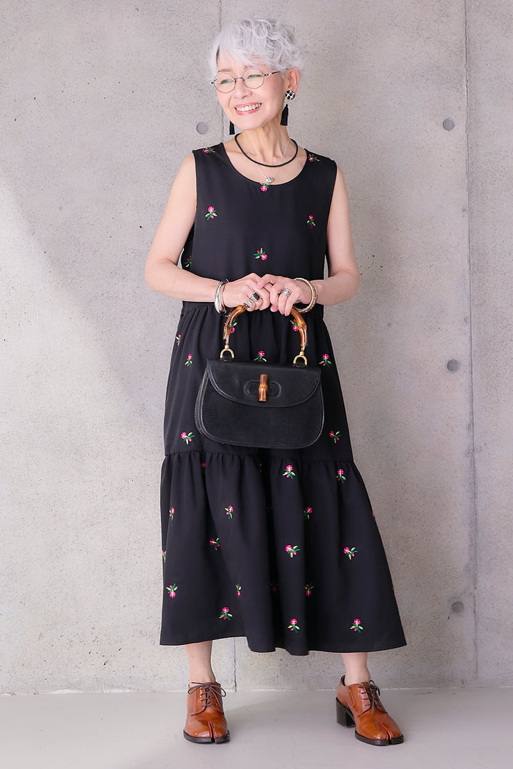 【予約】プチフローラルエンブロイダリーワンピース