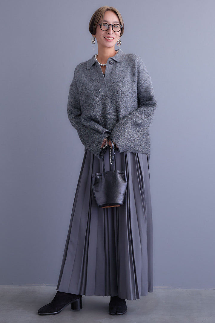 【予約】グラデーションラメキーネックニット