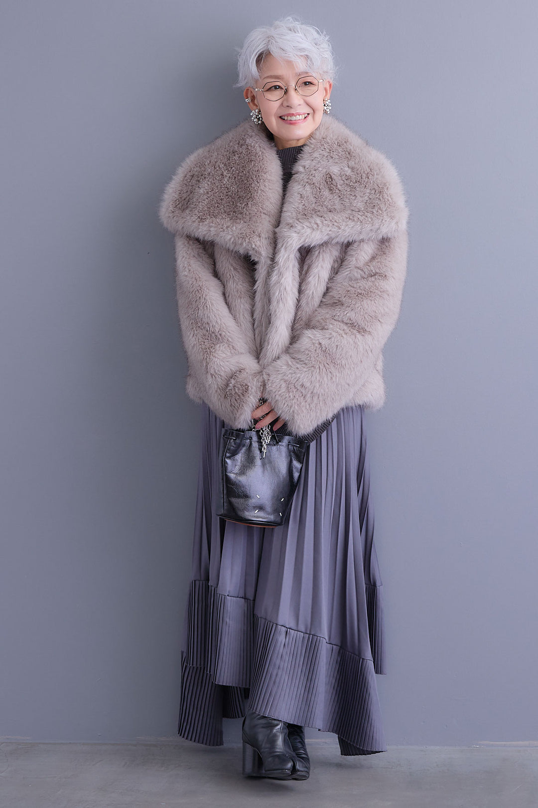 【SET】アシンメトリーオーバーニット+オーバーカラーファーコート+アシンメトリープリーツスカート(3set)