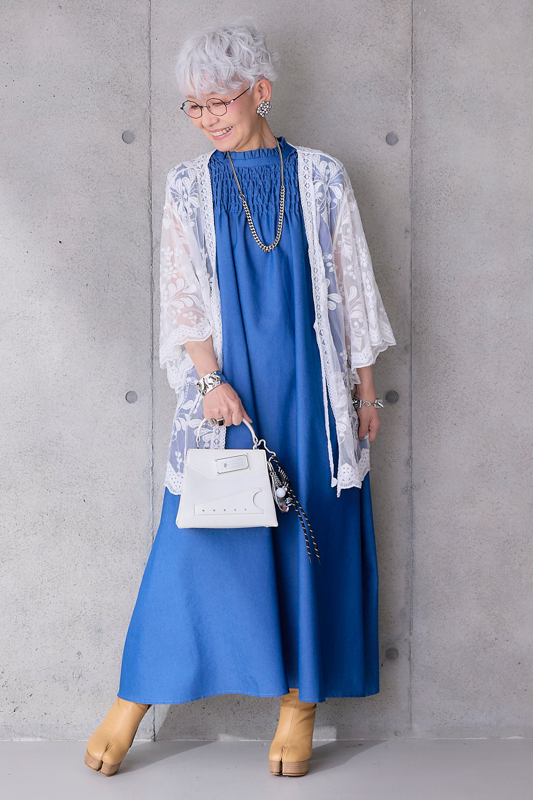 【予約】ソフトデニムシャーリングスタンドネックワンピース