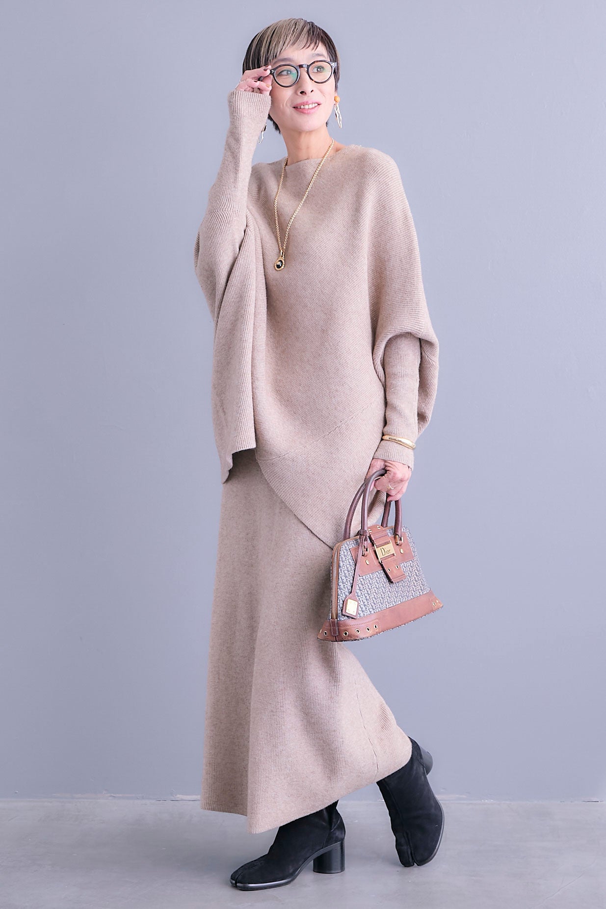 予約】ウール混ドルマンニット&スカート【セットアップ】 – AIJAN