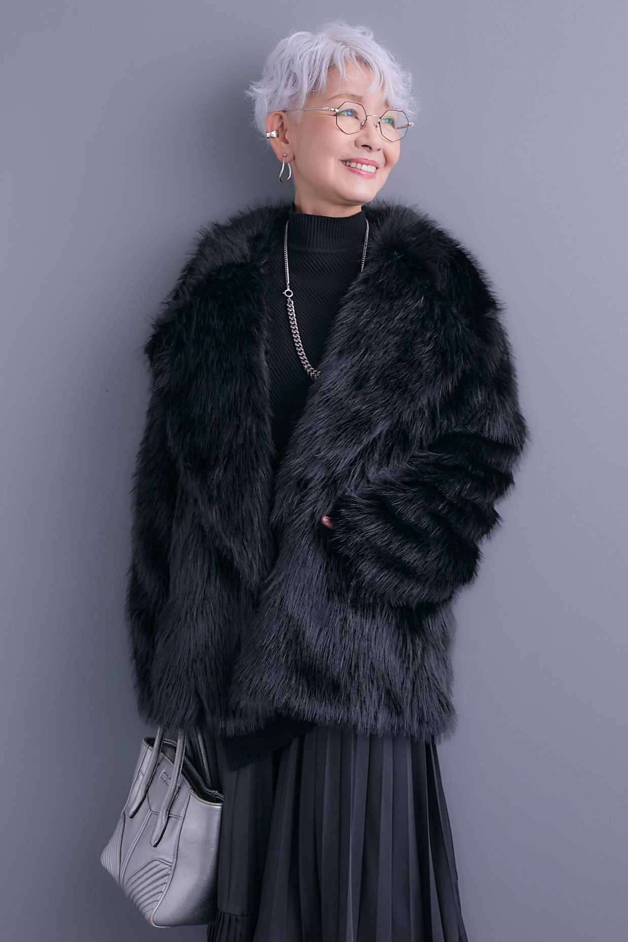 【ai】モノトーンでエレガントシックなファーコート 予約】テーラードカラーファーコート – AIJAN