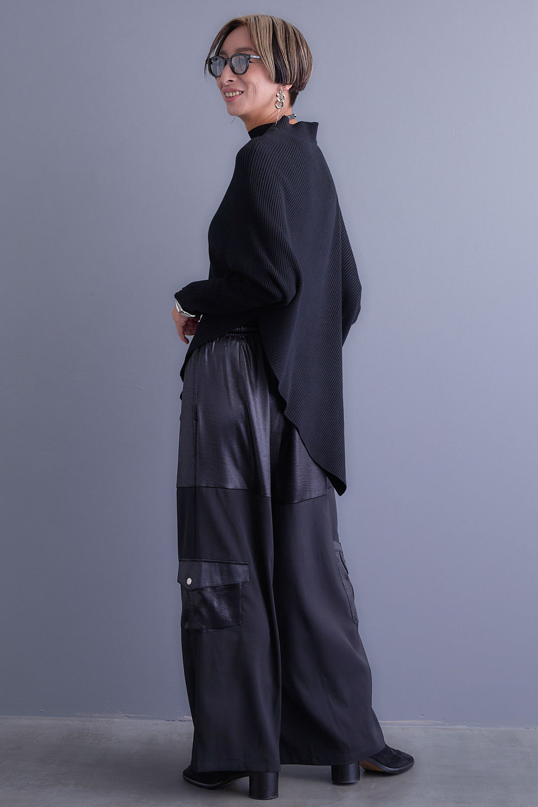 【SET】アシンメトリーオーバーニット+パテントデザインワイドパンツ(2set)