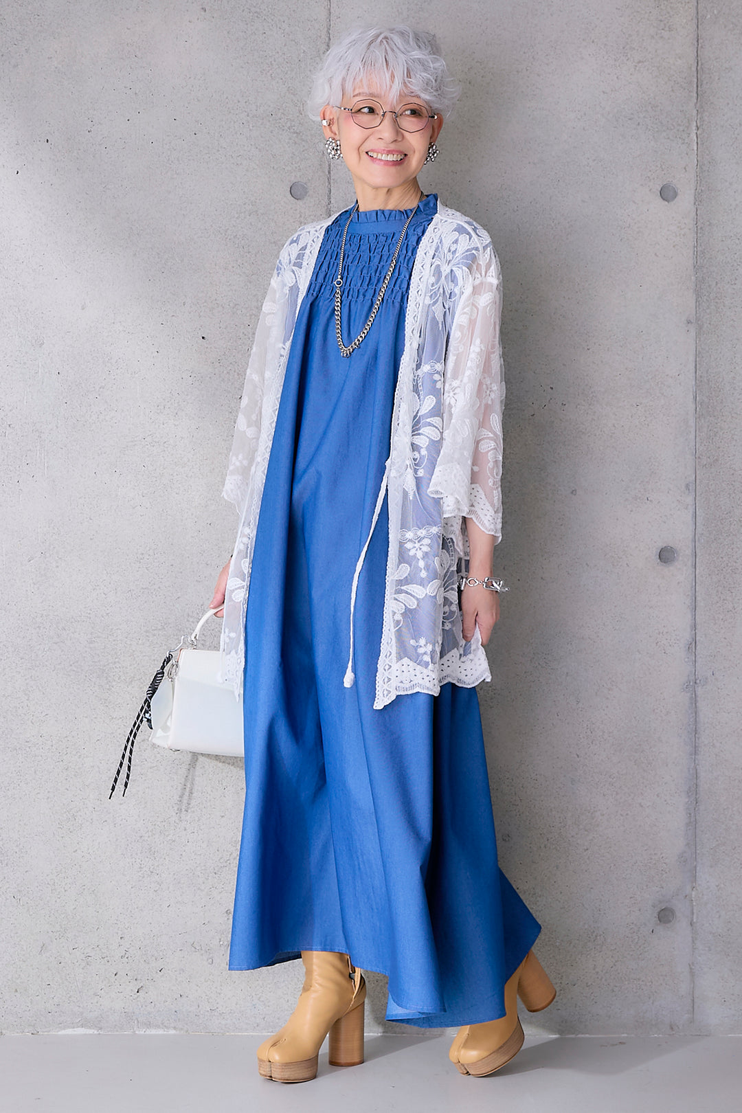 【予約】ソフトデニムシャーリングスタンドネックワンピース