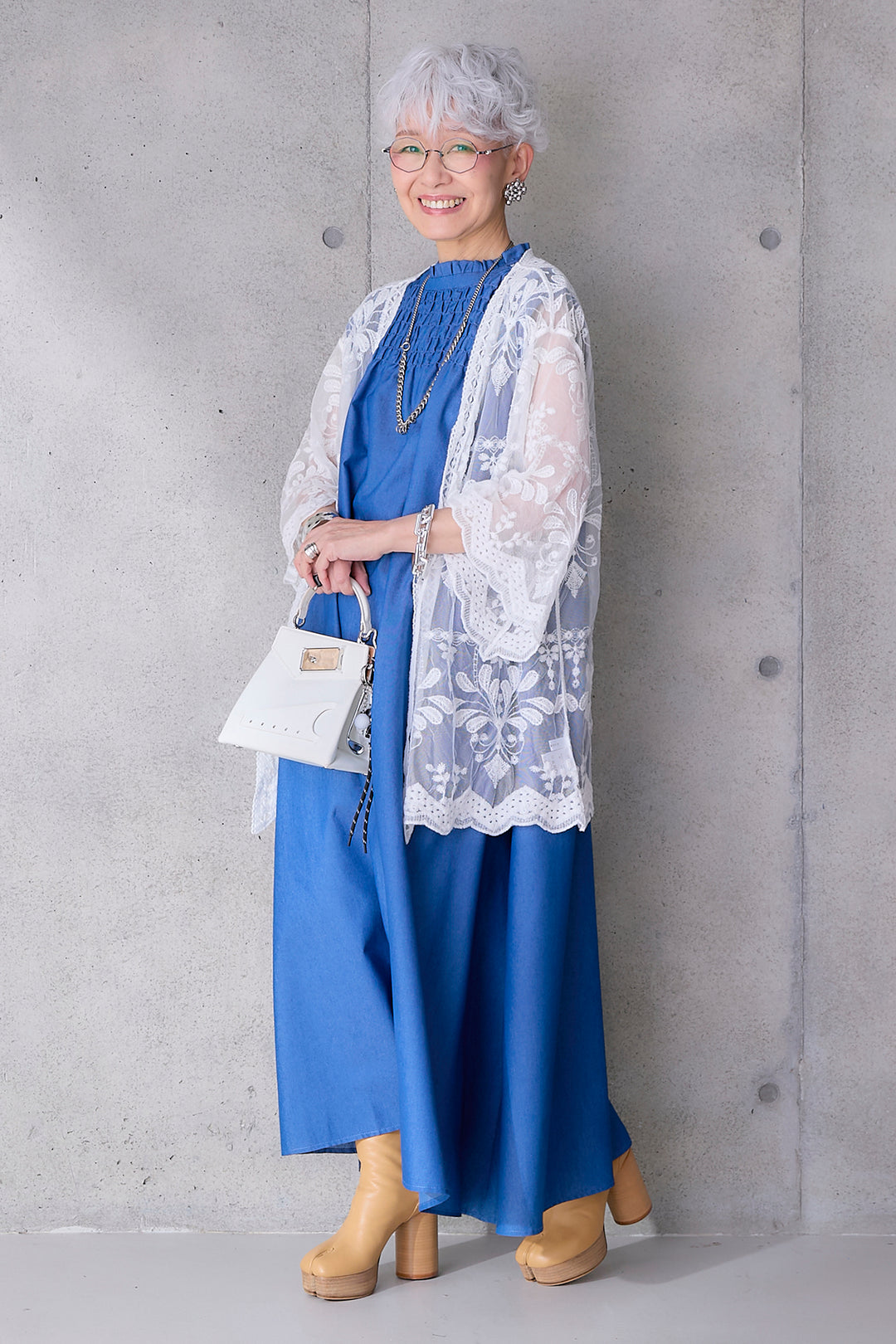 【予約】ソフトデニムシャーリングスタンドネックワンピース