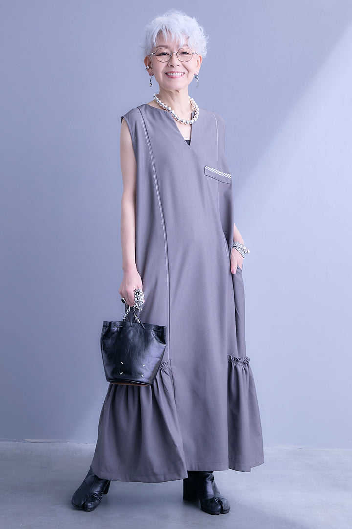 【予約】パイピングデザインスキッパーノースリーブワンピース