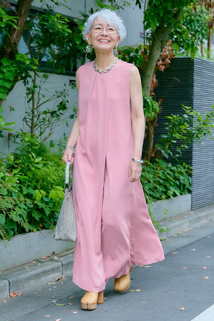 【予約】タックドレープスリーブレスワンピース