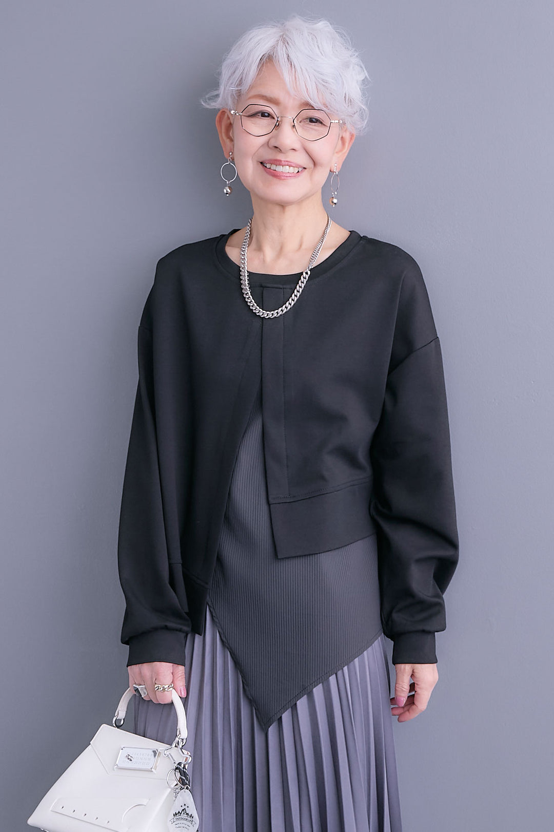 【予約】レイヤードデザインアシンメトリープルオーバー