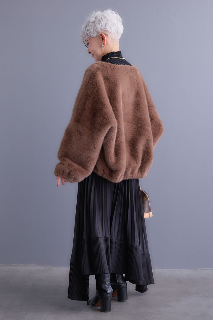 【SET】ボリュームスリーブハイネックリラクシーニット+ノーカラーラウンドシルエットファーコート+アシンメトリープリーツスカート(3set)