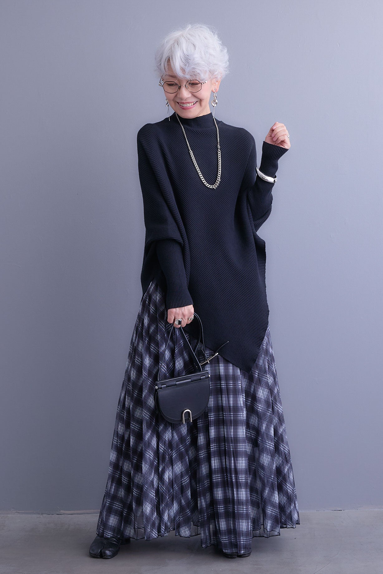 予約】アシンメトリーオーバーニット – AIJAN