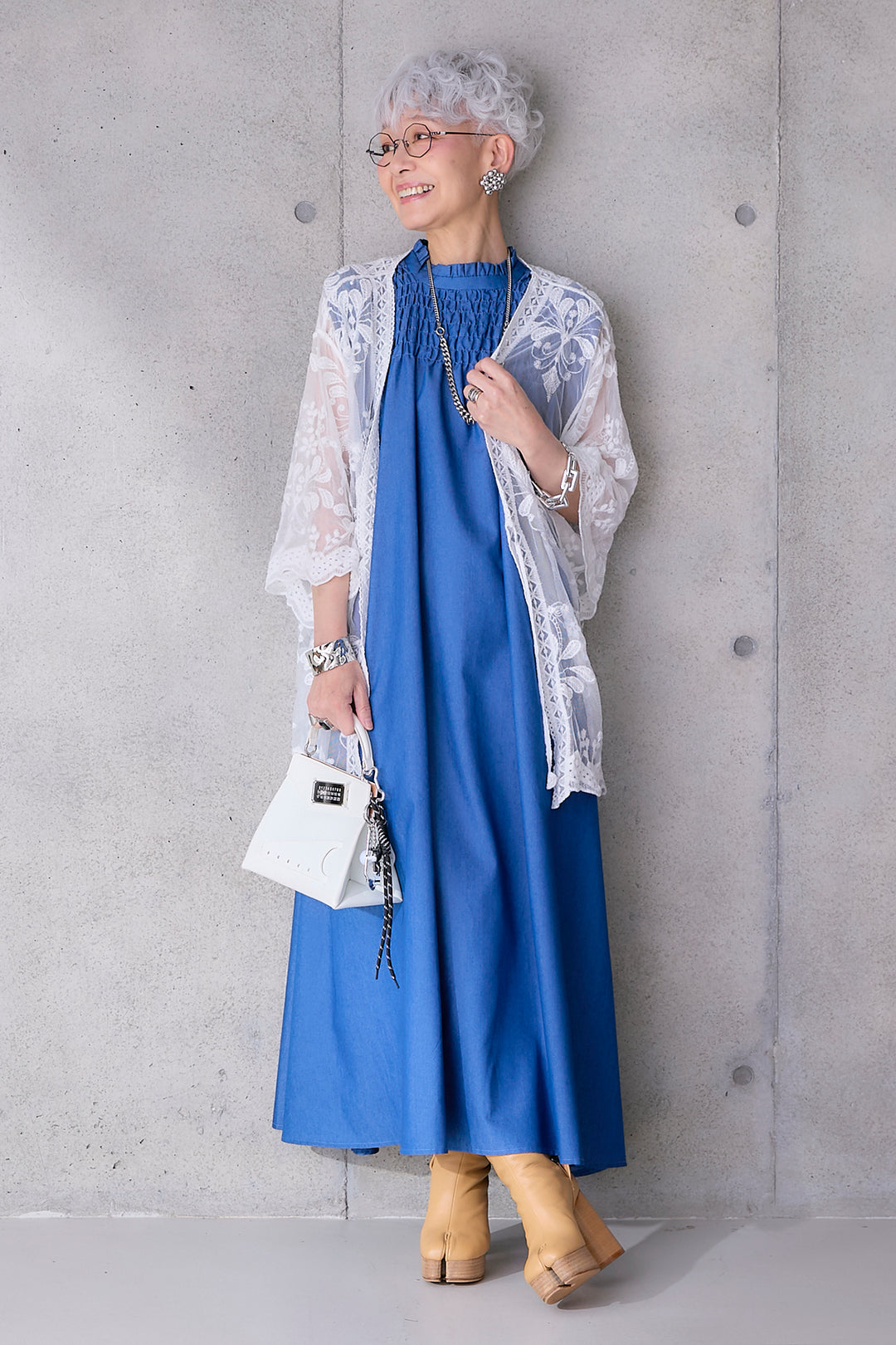 【予約】ソフトデニムシャーリングスタンドネックワンピース