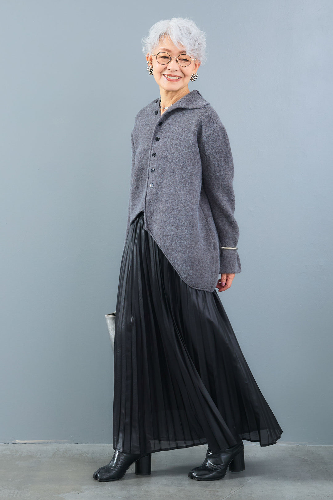 【SET】アシメハイネックボタンニット+レザーライクプリーツスカート(2set)