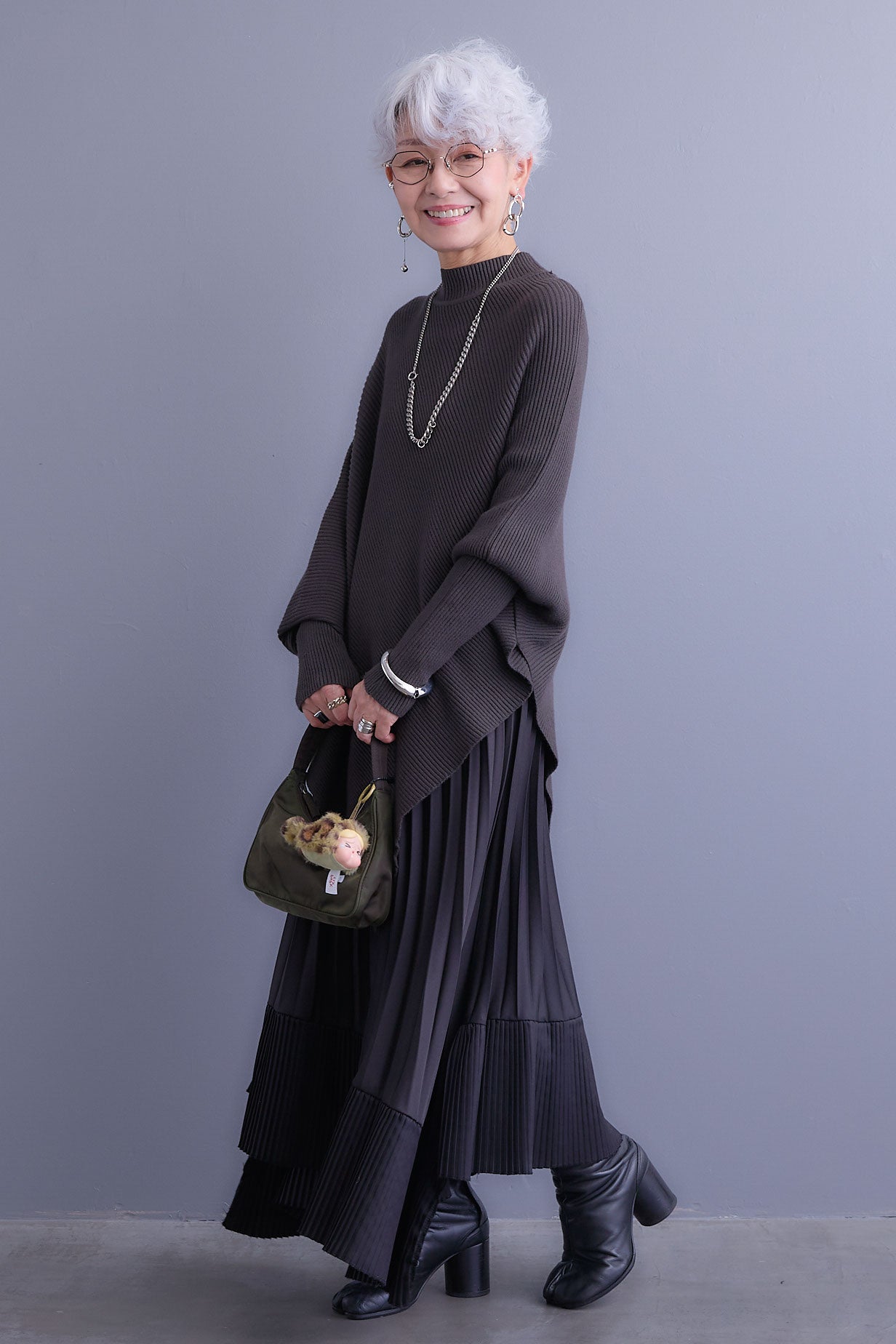 予約】アシンメトリーオーバーニット – AIJAN