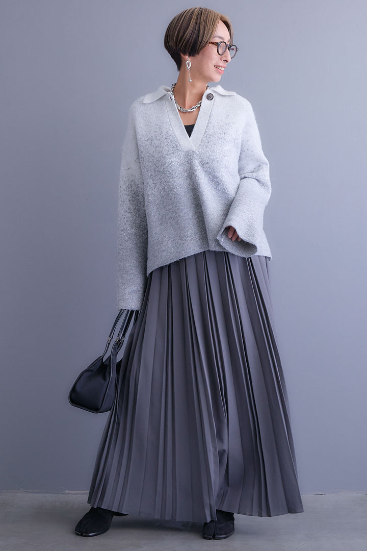 【予約】グラデーションラメキーネックニット