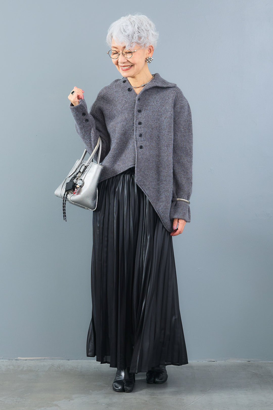 【SET】アシメハイネックボタンニット+レザーライクプリーツスカート(2set)