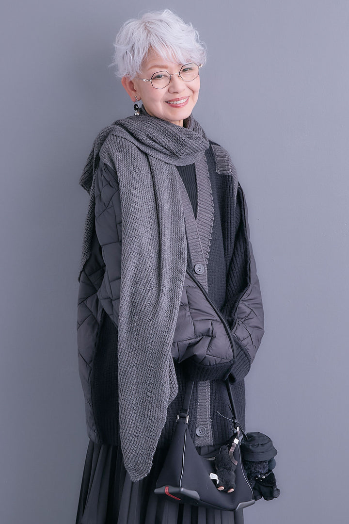 【SET】バックキルティングローゲージニットカーディガン【ストール付き】+アシンメトリープリーツスカート(2set)