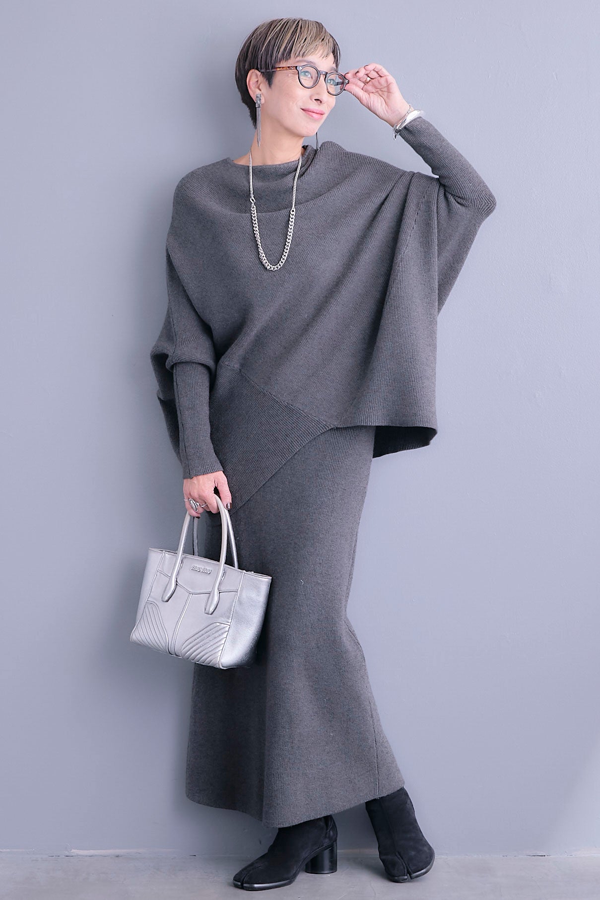 予約】ウール混ドルマンニット&スカート【セットアップ】 – AIJAN